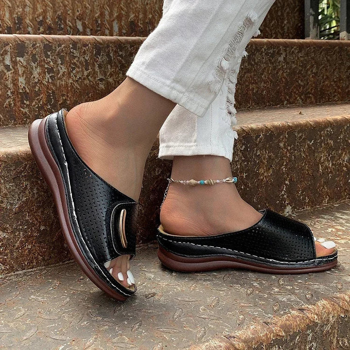 Joanna – Classic Urban Sandals
